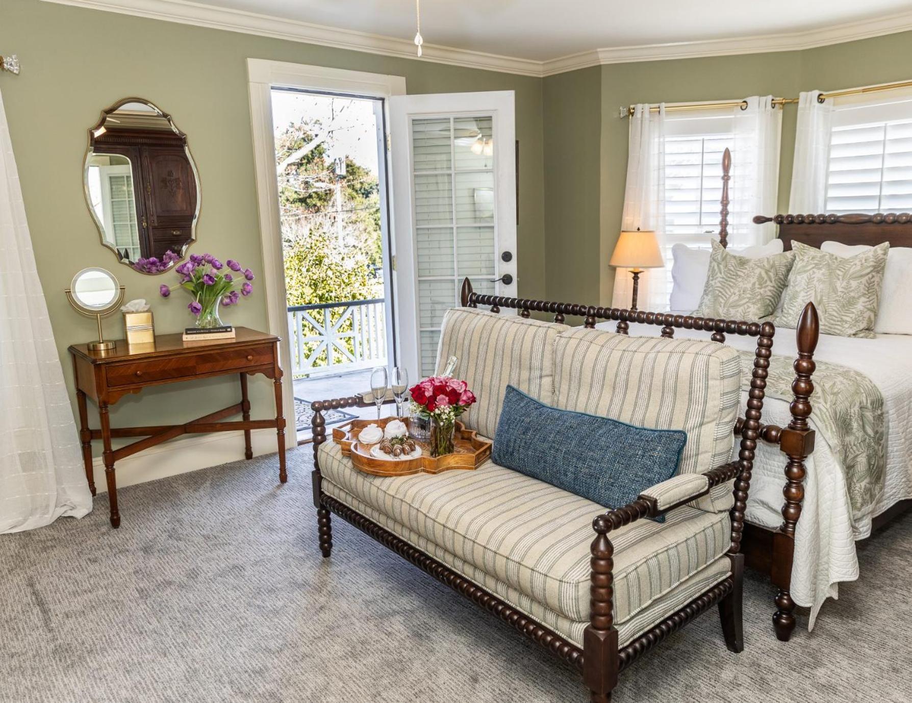 White Doe Inn Bed & Breakfast Manteo Extérieur photo
